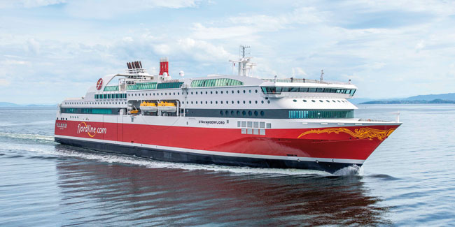 Veerboot routes naar Scandinavië » 1 De nieuwe Stavangerfjord van Fjordlines wordt ingezet op de lijn Hirtshals-Langesund (boven). © Fjordline | Espen Gees