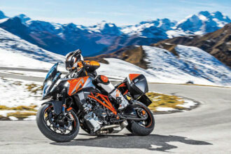 » 2016 KTM 1290 Super Duke GT 10